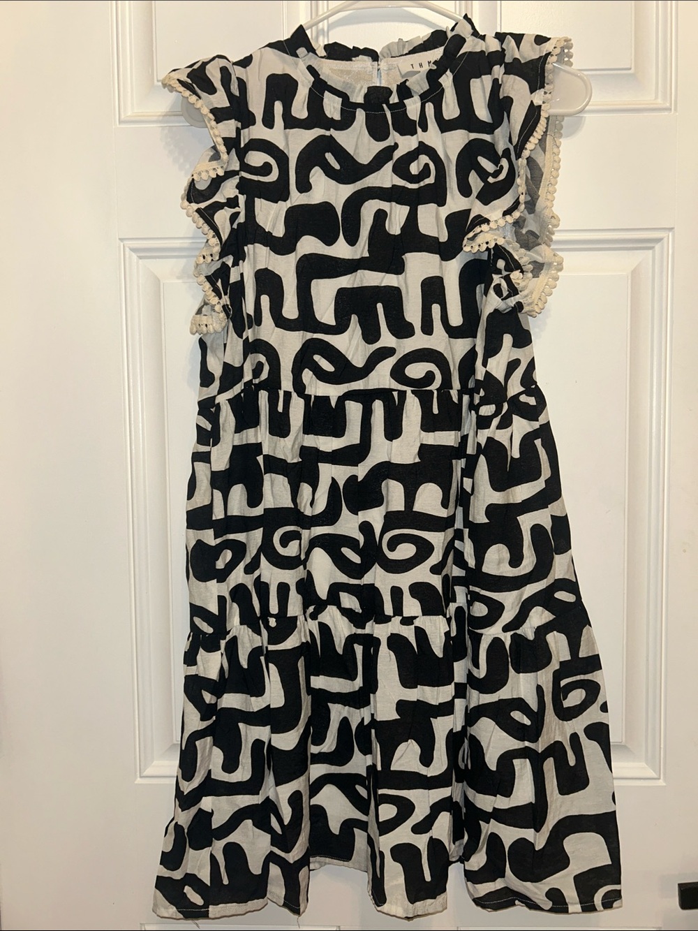 THML Black & White Tiered Ruffle Sleeve Dress